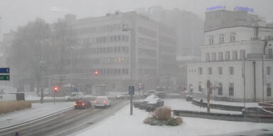 Blitz-Schnee: Jetzt schneit es auch in Wien