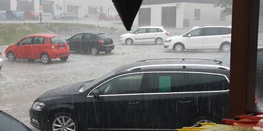 Aufräumen nach schweren Unwettern in NÖ
