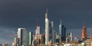 Dunkle Wolken über Frankfurt