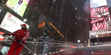 "Juno" legt New York lahm