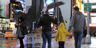 "Sandy" erreicht New York