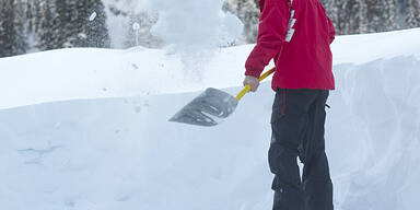 schneeschaufeln.jpg